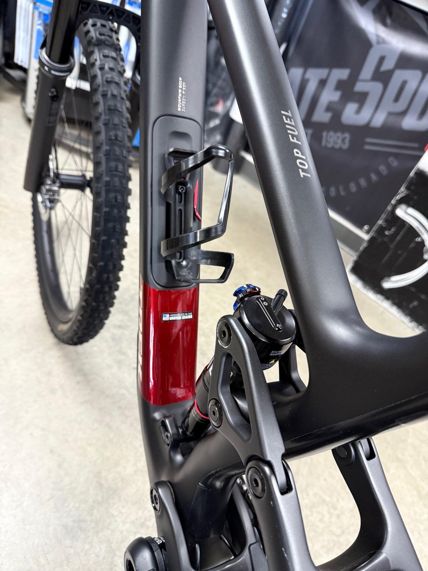 2025 TREK TOP FUEL 9.9 XTR  Gen 4  M/L Frame 29" Wheels 1x12 Speed Matte Black